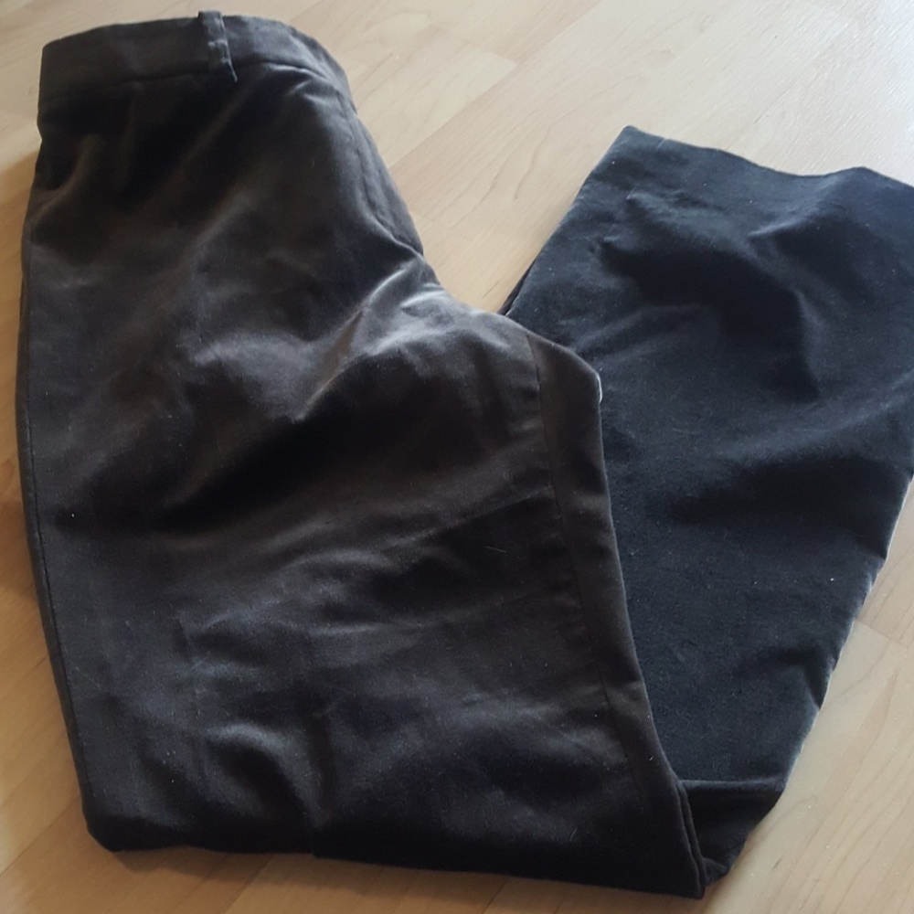 Perse Olive Velvet Pants in size 2.